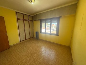 VENTA PH 3 AMB. AL FRENTE A RECICLAR NUEVA POMPEYA
