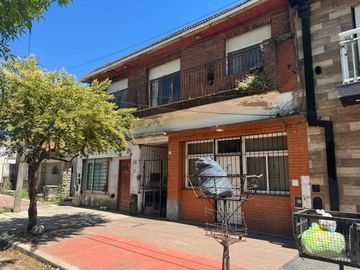 VENTA PH 3 AMB. AL FRENTE A RECICLAR NUEVA POMPEYA