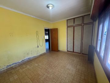 VENTA PH 3 AMB. AL FRENTE A RECICLAR NUEVA POMPEYA