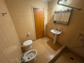 VENTA PH 3 AMB. AL FRENTE A RECICLAR NUEVA POMPEYA