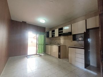 Venta casa  4 amb con local.Zona  Comercial