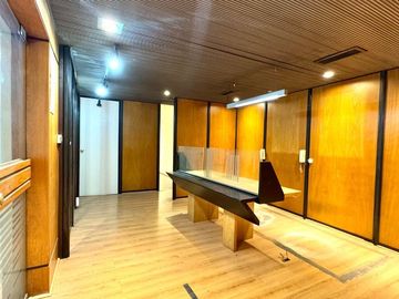 Oficina 240m2 Venta- Microcentro - 2 cocheras