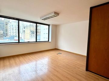 Oficina 240m2 Venta- Microcentro - 2 cocheras