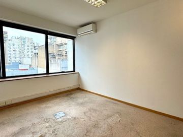 Oficina 240m2 Venta- Microcentro - 2 cocheras