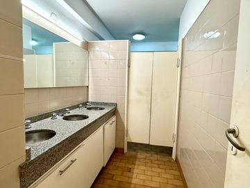 Oficina 240m2 Venta- Microcentro - 2 cocheras
