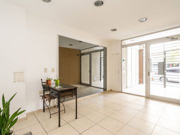 2 ambientes Villa Ortuzar, balcón terraza. Pileta.