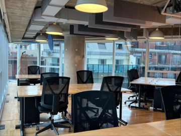 Oficina 500m2 4 coch equipadas en microcentro