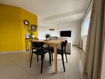 ALQUILER DEPARTAMENTO AMOBLADO CON COCHERA