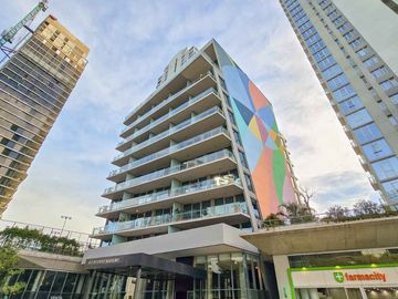 Venta 2 ambintes amoblado SLS Puerto Madero
