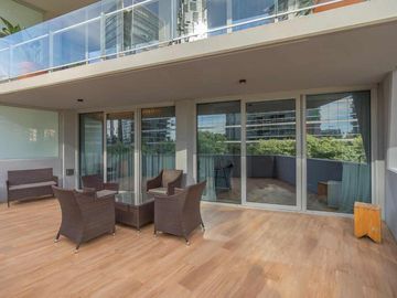 Venta 2 ambintes amoblado SLS Puerto Madero