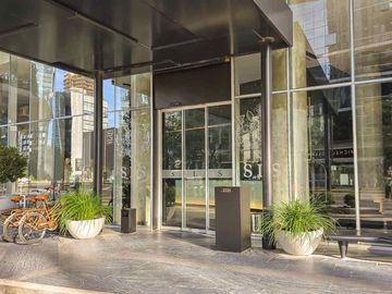 Venta 2 ambintes amoblado SLS Puerto Madero