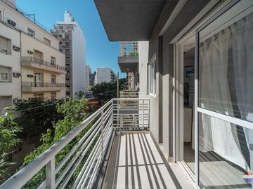 Venta Monoambiente con balcon Flores
