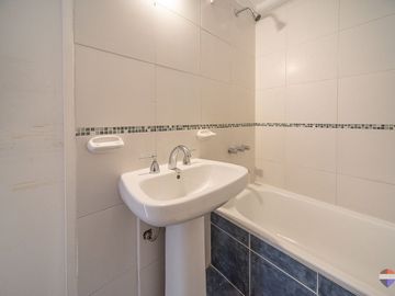 Venta Monoambiente con balcon Flores
