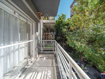 Venta Monoambiente con balcon Flores