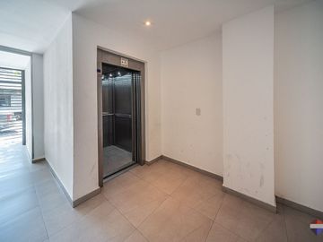 Venta Monoambiente con balcon Flores