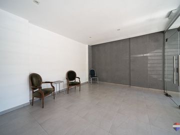 Venta Monoambiente con balcon Flores