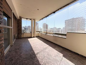 Venta 4 dormitorios  2 cocheras Torre en Belgrano
