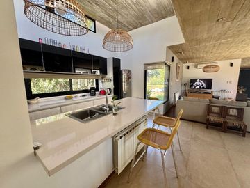 Venta casa en Cañuelas Country Golf zona sur