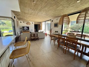 Venta casa en Cañuelas Country Golf zona sur