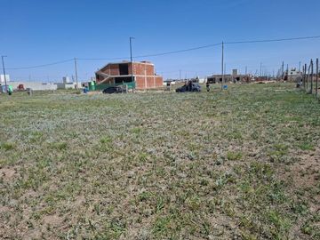 VENTA TERRENO EN CUESTAS DE MANANTIALES