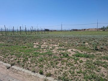VENTA TERRENO EN CUESTAS DE MANANTIALES