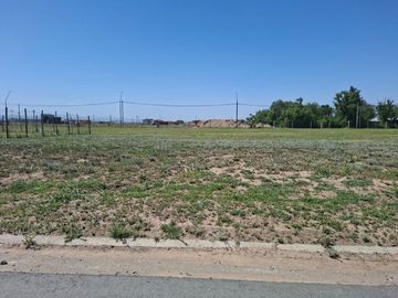 VENTA TERRENO EN CUESTAS DE MANANTIALES