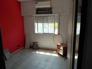 Venta casa 5 ambientes + departamento 4 ambientes