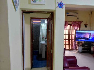 Venta casa 5 ambientes + departamento 4 ambientes