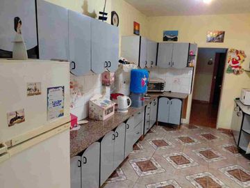 Venta casa 5 ambientes + departamento 4 ambientes