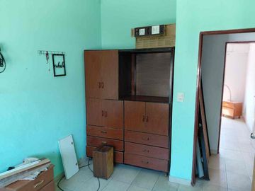 Venta casa 5 ambientes + departamento 4 ambientes