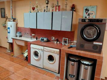 Venta casa 5 ambientes + departamento 4 ambientes