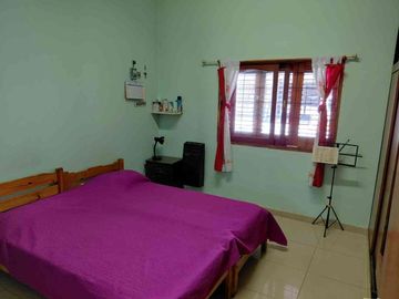 Venta casa 5 ambientes + departamento 4 ambientes