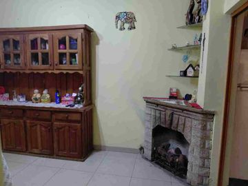 Venta casa 5 ambientes + departamento 4 ambientes