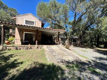 VENTA CASA 3 DORMITORIOS VILLA WARCALDE CÓRDOBA