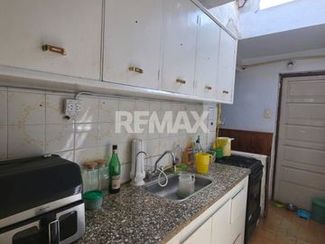 VENTA CASA A REFACCIONAR DEPARTAMENTOS CIPOLLETTI