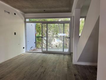 VENTA 3 ambientes DUPLEX Coghlan Balcon TERRAZA