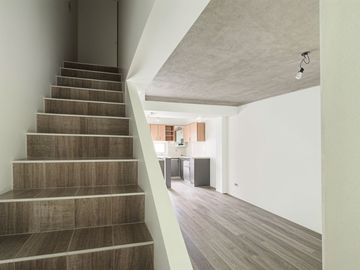 VENTA 3 ambientes DUPLEX Coghlan Balcon TERRAZA
