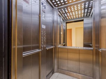DEPARTAMENTO MONOAMBIENTE CON BALCON EN FLORES