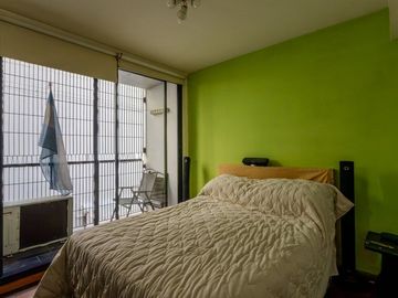 DEPARTAMENTO MONOAMBIENTE CON BALCON EN FLORES