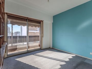 VENTA 4 AMBIENTES DEPENDENCIA EN AVELLANEDA