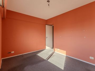VENTA 4 AMBIENTES DEPENDENCIA EN AVELLANEDA