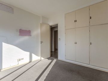 VENTA 4 AMBIENTES DEPENDENCIA EN AVELLANEDA