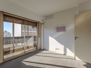 VENTA 4 AMBIENTES DEPENDENCIA EN AVELLANEDA
