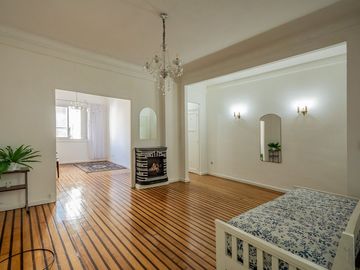 VENTA Departamento 2 ambientes Monserrat