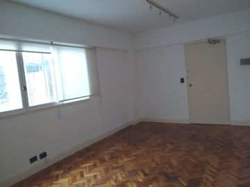 Oficina monoambiente a la venta en Microcentro