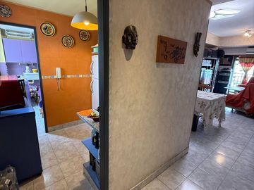 DEPARTAMENTO VENTA EN FLORES 3 AMB C/ BALCON Y LAV