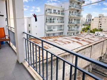 DEPARTAMENTO VENTA EN FLORES 3 AMB C/ BALCON Y LAV