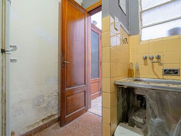 VENTA PH 2 AMBIENTES  FRENTE A PARQUE CHACABUCO