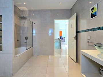 VENTA CASA 5 AMB PISCINA SAN RAMIRO PILAR DEL ESTE