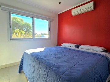 VENTA CASA 5 AMB PISCINA SAN RAMIRO PILAR DEL ESTE